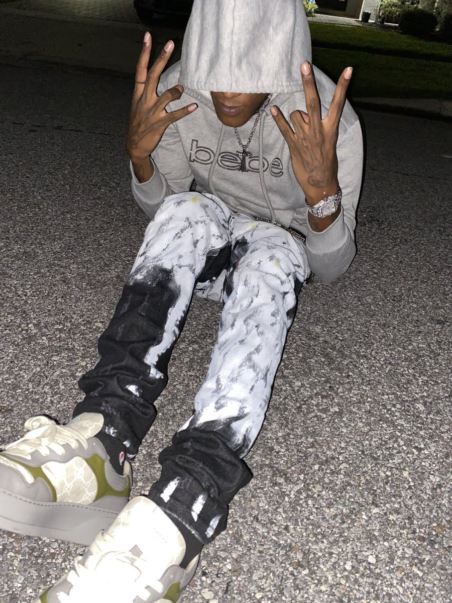 heturnedking's tweet photo. When I Was Down Bad On My Dick I Had 2 Come Up Make Ah Hustle 🎲 https://t.co/RmqJN0QZLk