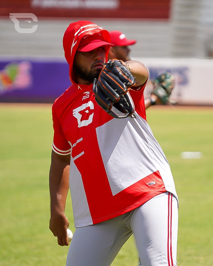 CardenalesDice's tweet photo. Primera práctica ✅

Finalizamos nuestro primer entrenamiento encabezado por nuestro coach de bateo Selwyn Langaigne, dándole inicio a nuestra pretemporada 🫡

¡Seguimos! 

#SomosUno🆑 https://t.co/pkT2TVD3em