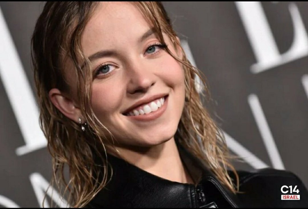The1Parzival's tweet photo. ✡✡✡
- Sydney Sweeney before and after becoming Jewish.
🤣🤣🤣 https://t.co/FiY87bALQM