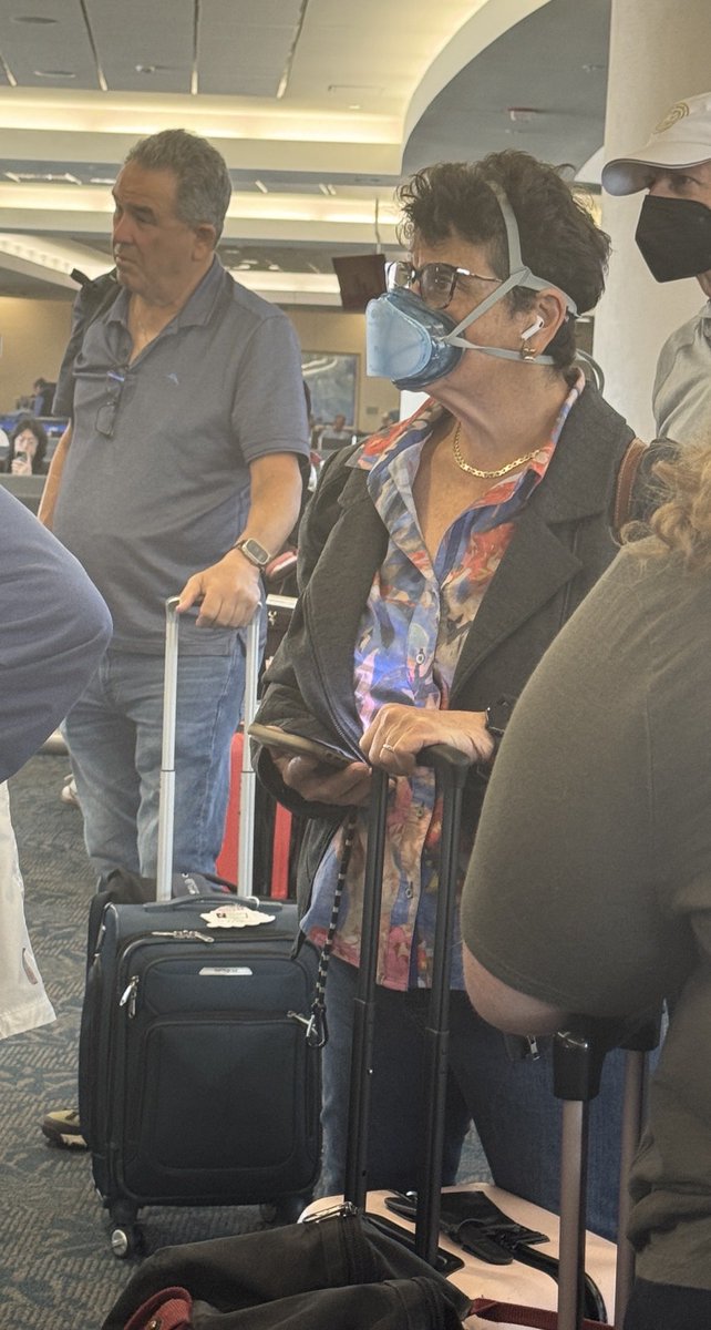 RealDrJaneRuby's tweet photo. Oh. My. God. 

Saturday morning 9/26/26
Boarding at Palm Beach Airport https://t.co/kC4F4tZt6h
