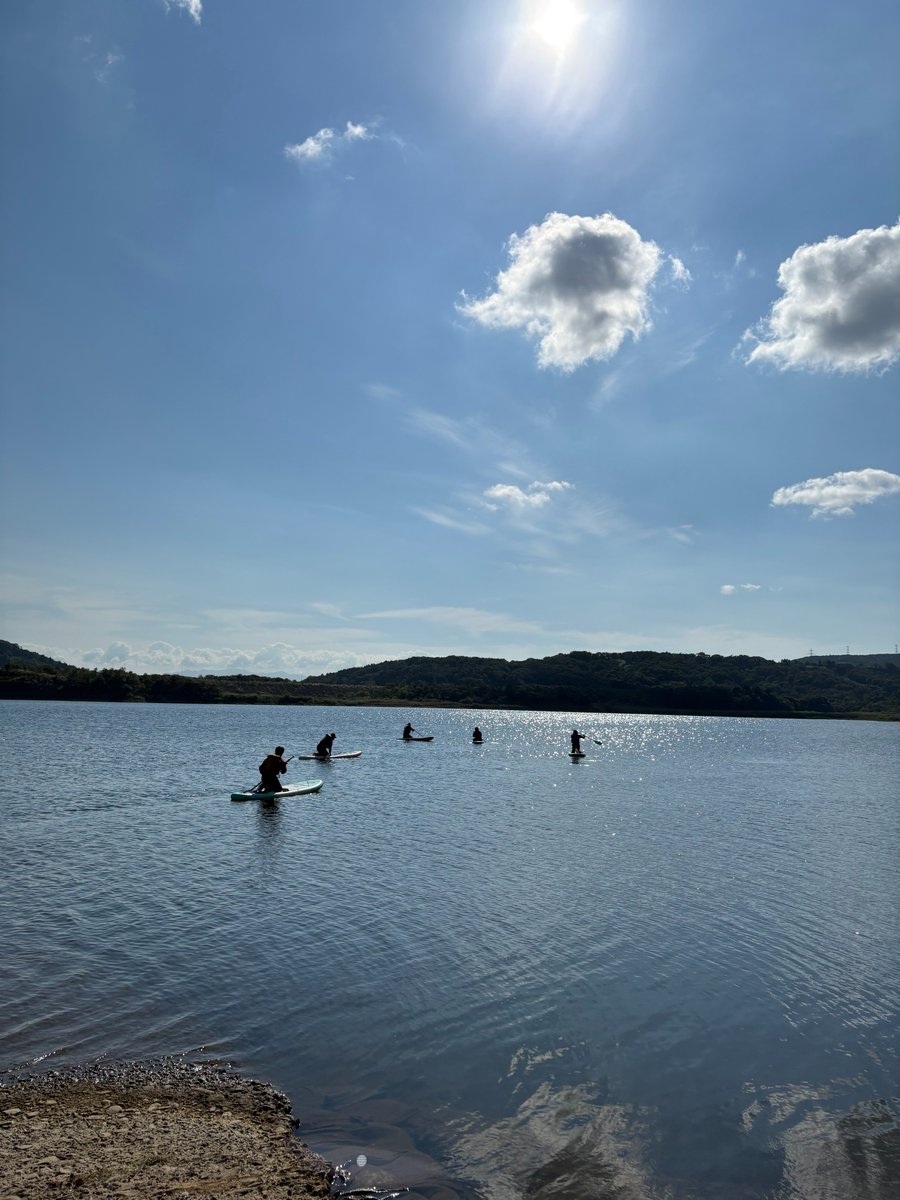 mlit_hkd_hk's tweet photo. 【美利河ダムでSUPモニターツアー】
檜山振興局主催の #SUP モニターツアーが #美利河ダム で開催されました。参加者の皆さんは事前講習や安全対策を確認した後、広々としたダム湖面でSUPを体験。美利河ダムの新たな魅力や利活用の可能性を体感していただきました。 https://t.co/Cc9Lwvo4J8