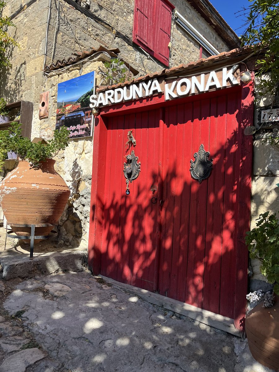 28hacer16's tweet photo. #çanakkale #bozcaada #adatepe #yesilyurtkoyu #assos https://t.co/ddg2nFNOl0