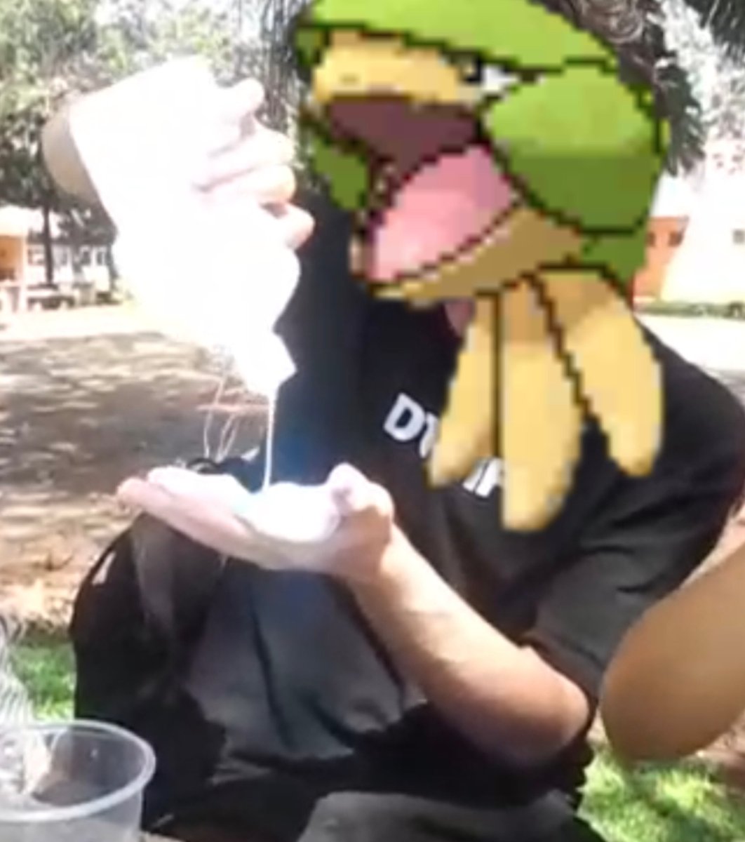 acervotropius67's tweet photo. Enquanto isso no curso de ciências sociais:
COMPETIÇÃO DE SLIMES https://t.co/NisYdooSeP
