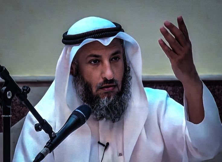 Alghurabaaaaaa's tweet photo. 🎙️Sheikh uthayman Al khamees;

   To the SHIA'S ;
“Debate me about my religion; do not debate me about what others have done.

What do you object to in it?  
That you call upon other than Allah, saying “Ya Ali” , Ya Hussein, ya Zahra and ya mahdi.

You do tawaf aroud a grave while I do tawaafa around the Kaaba.  

You claim the Quran has been corrupted while I honor the Quran.
  
You fear other than Allah while I fear none but Allah.  

You place your hope in other than Allah while I place my hope in none but Allah.  

You seek help from other than Allah while I seek help from none but Allah.  

You deny the attributes while I affirm them as they have come.

You insult the companions of the prophet, you insult the allies of Allah, those who Allah praised in the Quran and I praise them.

You slander the prophet's honour and I elevate his status.

You don't even have a single chain of transmission for the Quran and not even a single chain of transmission for the Sunnah.

What do you object to me ?!

I am Muslim, who are you ??????!!!!”