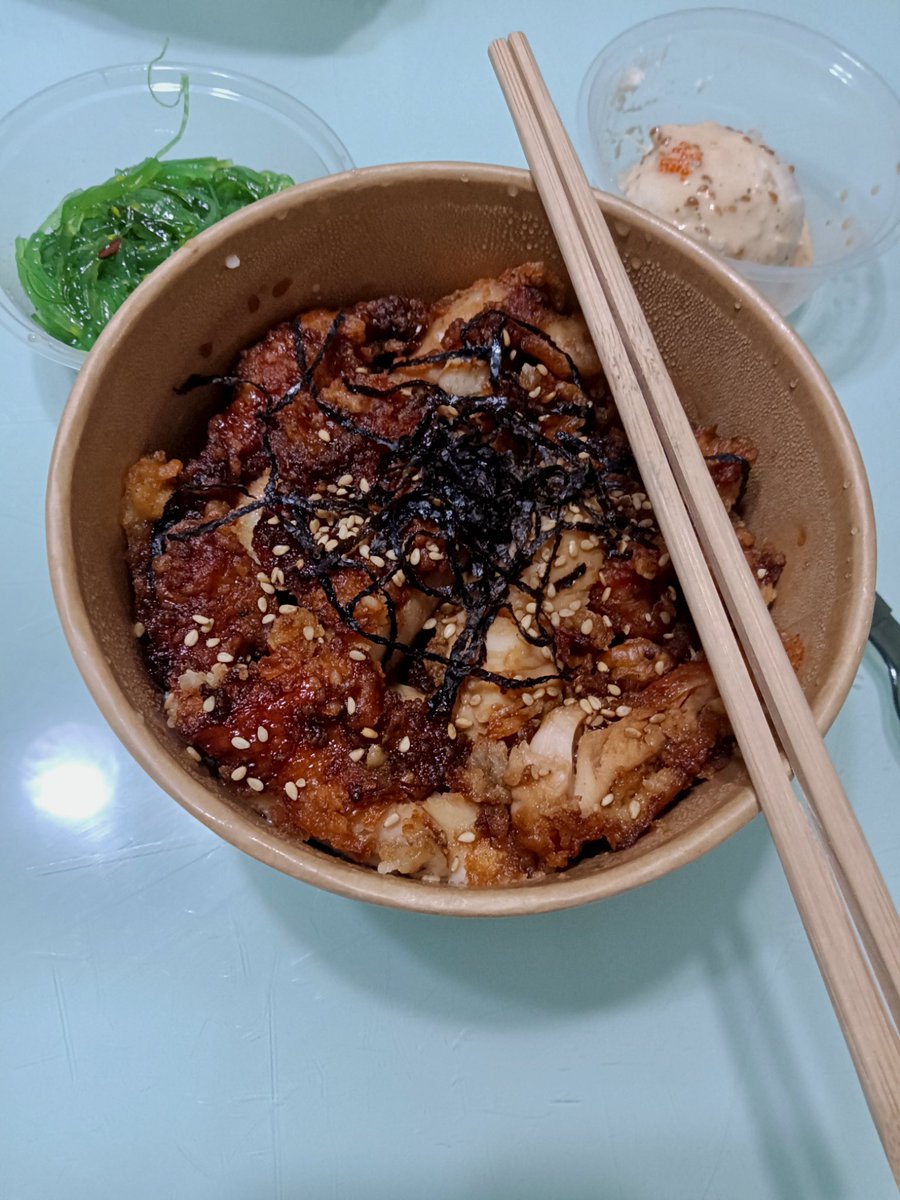 9Cheeese's tweet photo. 外卖也是很好吃呀。。。 https://t.co/C1XqSGzwqq