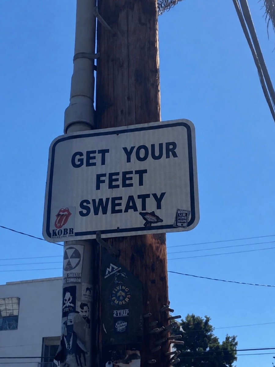 FeetFinder's tweet photo. make them sparkle! https://t.co/43seQIP9O7