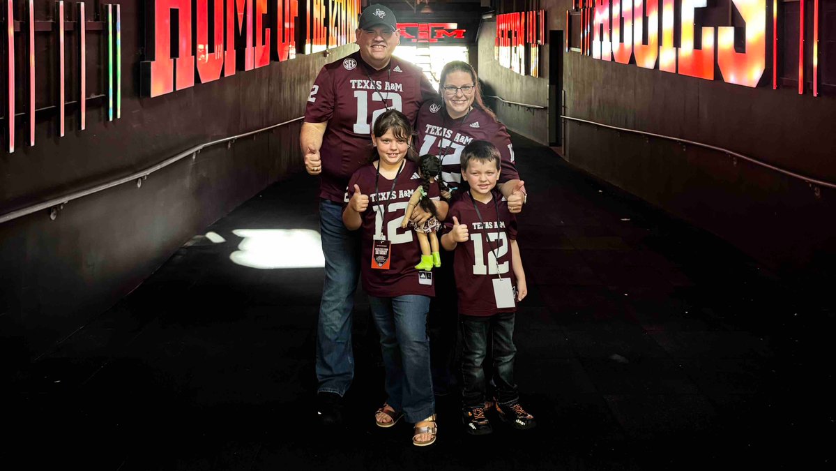 RustySuretteTV's tweet photo. 🎗️ AN AGGIE FAMILY IS ASKING FOR PRAYERS AND SUPPORT as their little boy battles brain cancer.

And there is some encouraging news to share today, September 28:

❤️ “𝐖𝐢𝐥𝐥𝐢𝐚𝐦 𝐡𝐚𝐬 𝐝𝐨𝐧𝐞 𝐯𝐞𝐫𝐲 𝐰𝐞𝐥𝐥 𝐩𝐨𝐬𝐭-𝐬𝐮𝐫𝐠𝐞𝐫𝐲 𝐚𝐧𝐝 𝐢𝐬 𝐡𝐞𝐚𝐥𝐢𝐧𝐠 𝐰𝐞𝐥𝐥. 𝐓𝐡𝐞 𝐬𝐮𝐫𝐠𝐞𝐨𝐧𝐬 𝐠𝐨𝐭 𝐚𝐛𝐨𝐮𝐭 𝐡𝐚𝐥𝐟 𝐭𝐡𝐞 𝐭𝐮𝐦𝐨𝐫 𝐨𝐫 𝐬𝐨, 𝐚𝐧𝐝 𝐫𝐚𝐝𝐢𝐚𝐭𝐢𝐨𝐧 𝐢𝐬 𝐧𝐞𝐱𝐭! 𝐓𝐡𝐚𝐭 𝐰𝐢𝐥𝐥 𝐬𝐭𝐚𝐫𝐭 𝐢𝐧 𝐚𝐛𝐨𝐮𝐭 𝟐 𝐰𝐞𝐞𝐤𝐬.”

William is the young son of Aggie Chris Anderson, and his family’s world changed this summer after he suffered a sudden brain hemorrhage while sleeping.

As doctors treated him and the hemorrhage began to clear, they discovered a brain tumor. William underwent surgery on September 23.  

His family says the months ahead will include frequent trips for treatment, medical expenses, medication, missed work, and the many other costs that come with caring for a child battling cancer.

They’re asking the Aggie community and others to rally around William with prayers, shares, and, when able, financial support.

🙏 Help William and his family here:
https://t.co/4dlvEXhMAE

For additional updates on William’s journey, follow 𝘄𝗶𝗹𝗹𝗶𝗮𝗺𝗯𝘁𝗵𝗼𝗰𝗮𝗻𝗰𝗲𝗿 on Instagram.

Please keep William and his entire family in your prayers as he continues this fight. ❤️