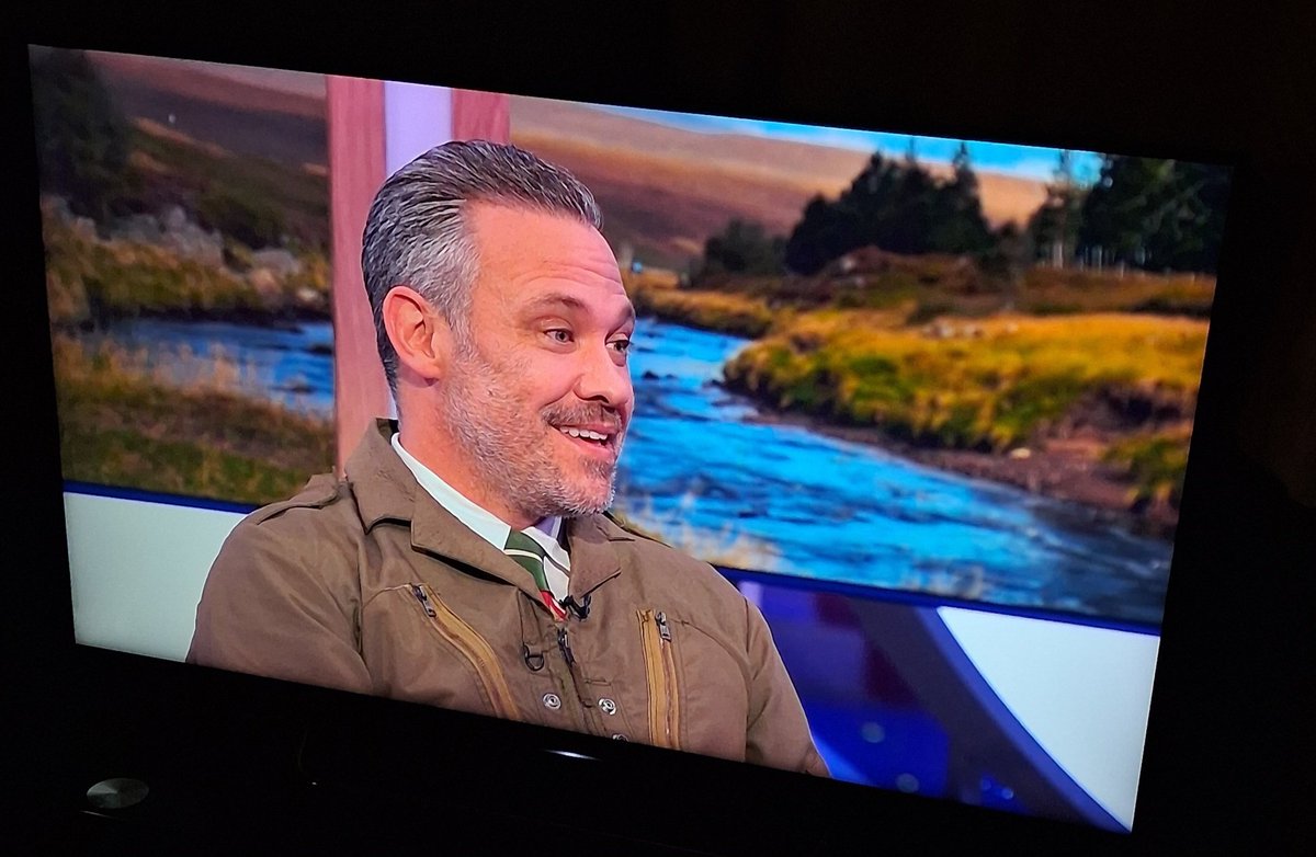 verypopularname's tweet photo. Will Young on The One Show.
Genuinely thought it was Ange Postecoglu for a second.

It's who we are mate. https://t.co/CDZQZdhFoQ