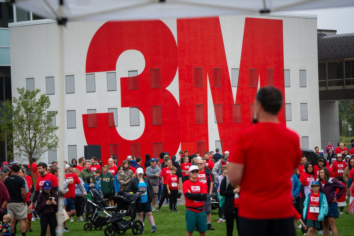 Dougall1K's tweet photo. Gray skies didn’t stop @3Mers and families from showing up in red for the second annual 3M HQ 5K Run/Walk-celebrating fitness, community and service by packing spice kits with HandsOn Twin Cities for Hunger Action Month. #3Mer #Proud3Mer #CBG #3mer https://t.co/Rn8wO3OOuq
