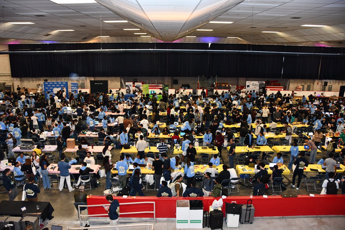 HackMIT tweet picture