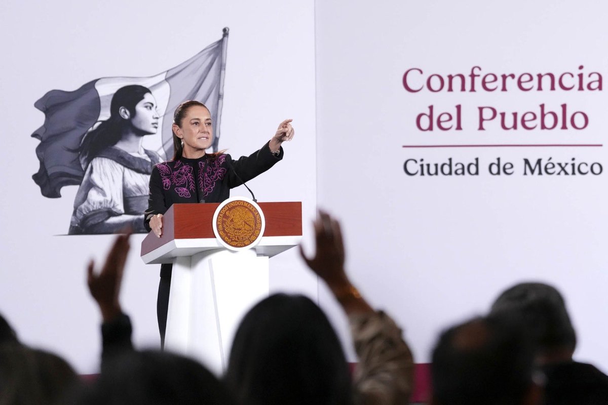 daniel_ser's tweet photo. 🗣️Hoy, durante la conferencia de nuestra Presidenta, la Dra. @Claudiashein, conocimos avances que ponen en el centro de la transformación a quienes trabajan: 60.7 millones de personas ocupadas en agosto de 2026, 1.3 millones más que un año antes, y una participación económica de las mujeres de 41 %.

El salario mínimo llegó a 315 pesos diarios, es decir, 9 mil 584 pesos mensuales, con una recuperación real de 154 % desde 2018. Pasó de cubrir 0.8 a 1.9 canastas básicas, fortaleciendo el ingreso de las familias trabajadoras.📂🧑‍🧑‍🧒‍🧒

Y seguimos avanzando hacia una nueva realidad laboral: quienes trabajan más de 48 horas bajaron de 27.1 % a 22.2 %, y en 2027 comenzará la reducción gradual de la jornada hasta llegar a 40 horas semanales en 2030, sin reducir salarios ni prestaciones y beneficiando a más de 13 millones de personas.✅

La Cuarta Transformación también significa esto: trabajo digno, mejores salarios, más derechos y más bienestar para las familias de nuestro país.🤝🏼

¡Que tengan un excelente lunes!✨

#ConferenciaCS #FamiliasTrabajadoras #Salariomínimo