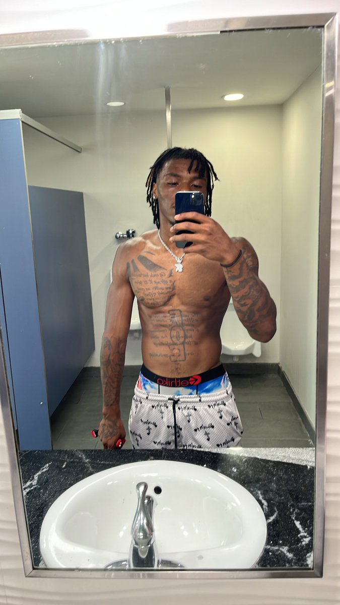 this1kg's tweet photo. Gains👀 https://t.co/3YQqfjAF7X