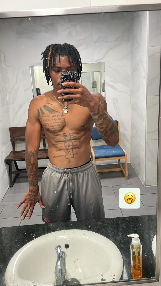 this1kg's tweet photo. Gains👀 https://t.co/3YQqfjAF7X