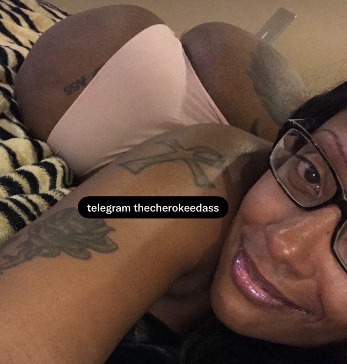 cherokeedassxxx's tweet photo. I see you looking you know where to reach me https://t.co/NdUKYE02We 🔗 my official telegram https://t.co/NdUKYE02We click link now 🔗 https://t.co/81LZL6gWLH