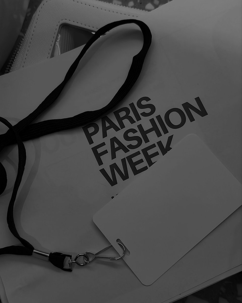 fateofsirens's tweet photo. 🇫🇷. https://t.co/lGaBQJ1OCU