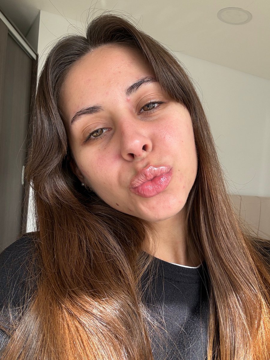 lilivrup's tweet photo. muah 😘 https://t.co/Bom0k7NZFy