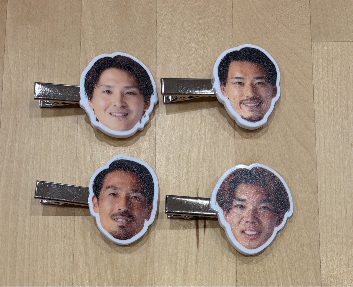 monte_VAMOS88's tweet photo. モンテディオ山形
グッズ交換

【譲】フェイスマルチクリップ　　
　　　3.9.13.14.15.16.32.77

【求】  フェイスマルチクリップ
　　　8.10

※画像1は交換のみ
※画像2は買取可

# montedio https://t.co/uRTK0um7Xo