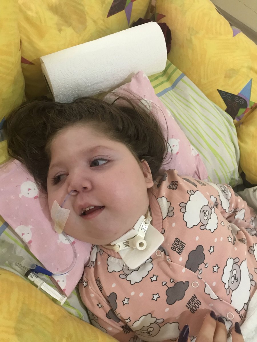 aryanilaybebek's tweet photo. kızımın ilaçları ve medical malzemelerine gücümüz yetmiyor canıma lütfen nefes olurmusunuz TR90 0001 0024 4673 9322 1150 05 Nazikter Pirman Ziraat🙏
#UzakŞehir https://t.co/nXzAoUY6wq