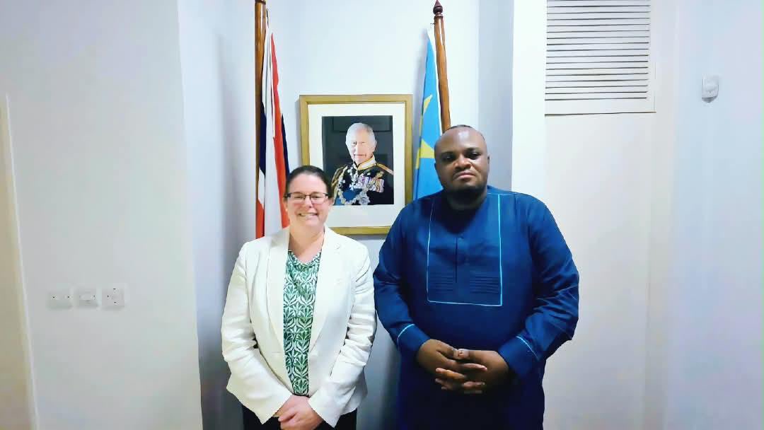 ZWareFCDO's tweet photo. J’ai été ravie d’accueillir le Gouverneur de Kinshasa. Nous avons eu des échanges constructifs sur plusieurs priorités communes, notamment la préparation à Ebola, le développement urbain au service des habitants et les enjeux de gouvernance dans la capitale. @UKinDRC https://t.co/4KNTJzpfCG