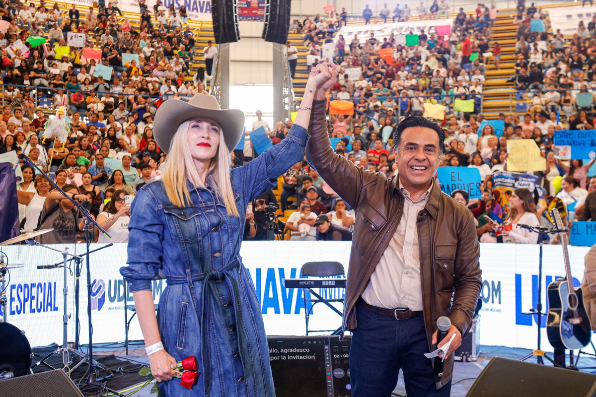 p51news's tweet photo. Como invitado especial a un evento organizado por UDECOM A.C., @LuisBNava afirmó ante más de 4 mil 500 asistentes que está listo para encabezar un proyecto de unidad y defensa de Querétaro.
“Vamos con todo para cuidar Querétaro”. https://t.co/YJK8QxtAtH