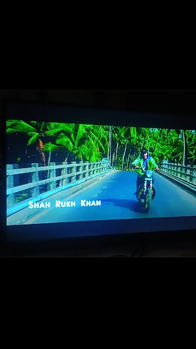 SRKian_4_ever's tweet photo. Watched SRK's favorite performance movie Kabhi Haan Kabhi Naa,such innocence and pure acting.
#SRK #SRKians #King #KingOfOdds https://t.co/r2r3AUQVdE