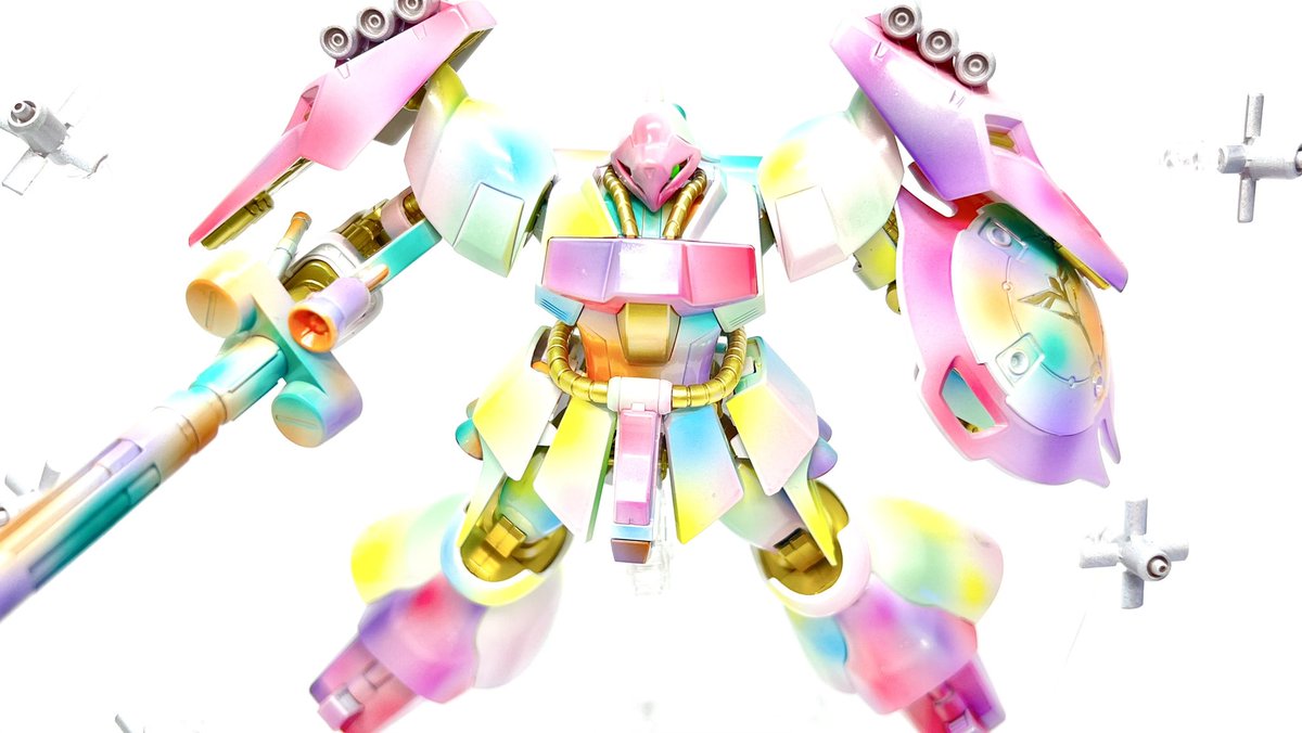 ouchide_plamobu's tweet photo. HGUC 1/144 ヤクト・ドーガ(クェス・エア専用機)をリンプラカラーを使って塗装させていただきました！٩( 'ω' )و

プラネット=世界=宇宙というイメージで色とりどりの塗料がお互いを繋ぎ引き立て合うイメージで塗装してみました◖ฺ|´꒳` |◗♪

メンバーさんのメンカラをそれぞれ取り入れさせていただいた結果本当に幻想的な塗装にできた気がします！

リンプラカラーの魅力が少しでも多くの人に伝わりますように( ˘ω˘ )
素敵な塗料の開発と素敵なコンテストの開催ありがとうございます！！

リンクルプラネットの皆さんも応援しておりまーす！！

#GSIクレオス #リンプラ塗装コンテスト2 #バンダイ