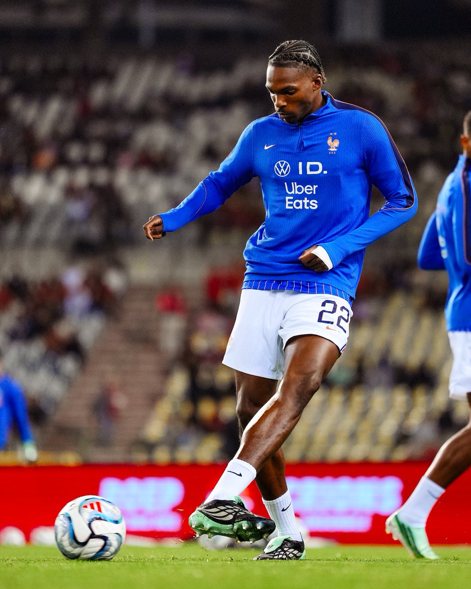LFC's tweet photo. A special night for Jeremy Jacquet as he makes his @equipedefrance debut 🤩🇫🇷

He and Barcola both start tonight 👊 https://t.co/eVnibbj8f4