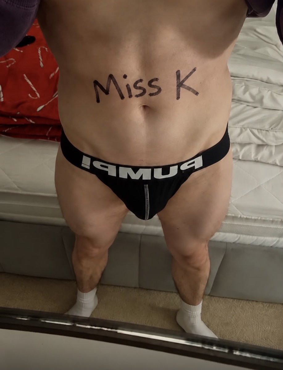 mistressk00's tweet photo. i expect no less when i have bitches acting like this over me … just saying 😁😘 https://t.co/LFTJPHNcZf