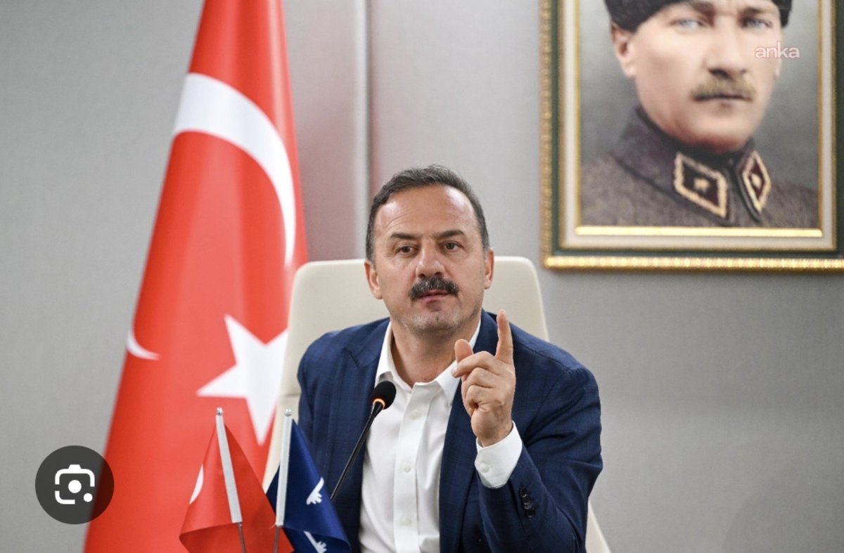 tugrul__bey_'s tweet photo. Yavuz bey
Müslüman genç kızlara
Kamuda
Başörtüsü yasağını kaldıranlara 
Minnettarız

İnsan bir kavun değil
Kaliteli olup olmadığını anlamak için 
Poposuna parmak atamazsın

Bir kendini bilmez yüzünden 
Yasağı kaldıranlara 
Kurduğun cümleler için 
Seni kınıyorum

@yavuzagiraliog https://t.co/WQ7lZopbxm