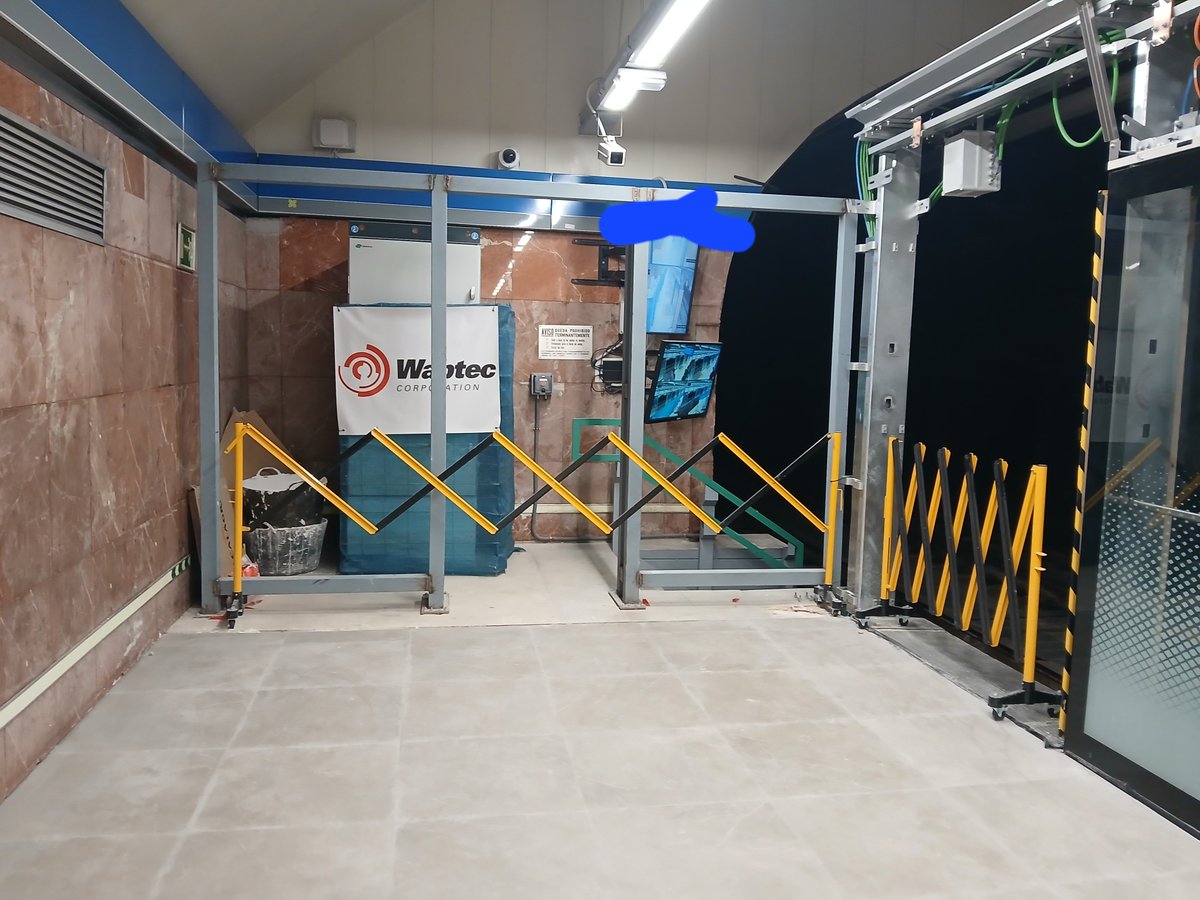 MrCincoMil's tweet photo. Vicente Alexandrie va a ser la primera estacion completamente cerrada parece https://t.co/NsWao5eRAh