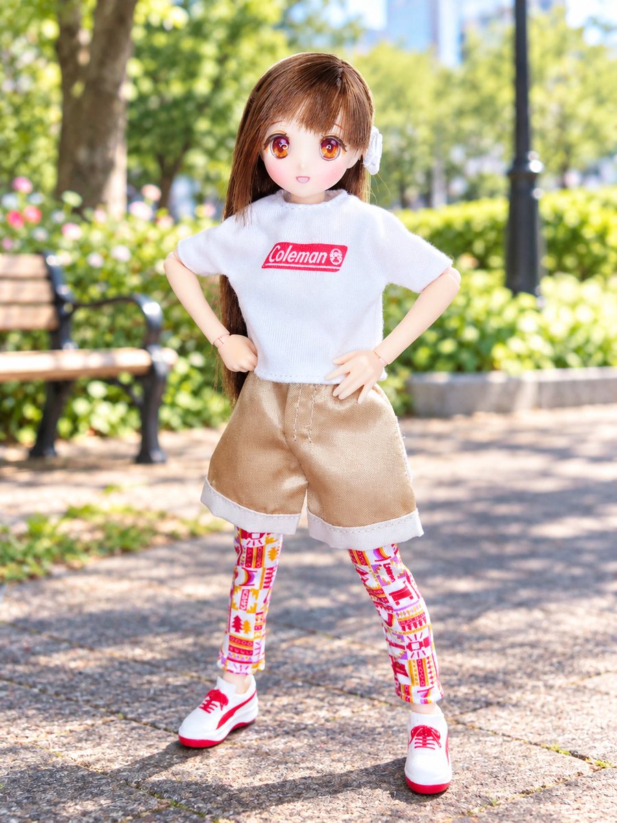 izayoi_dools's tweet photo. #おはドル #アゾカツ
おはようございます☔
まだまだ雨は続きそうですが、スポーツの秋的な一枚をどうぞ。

本日の挨拶ガールは坂下櫻ちゃんでした。 https://t.co/QZOeNR7WVZ
