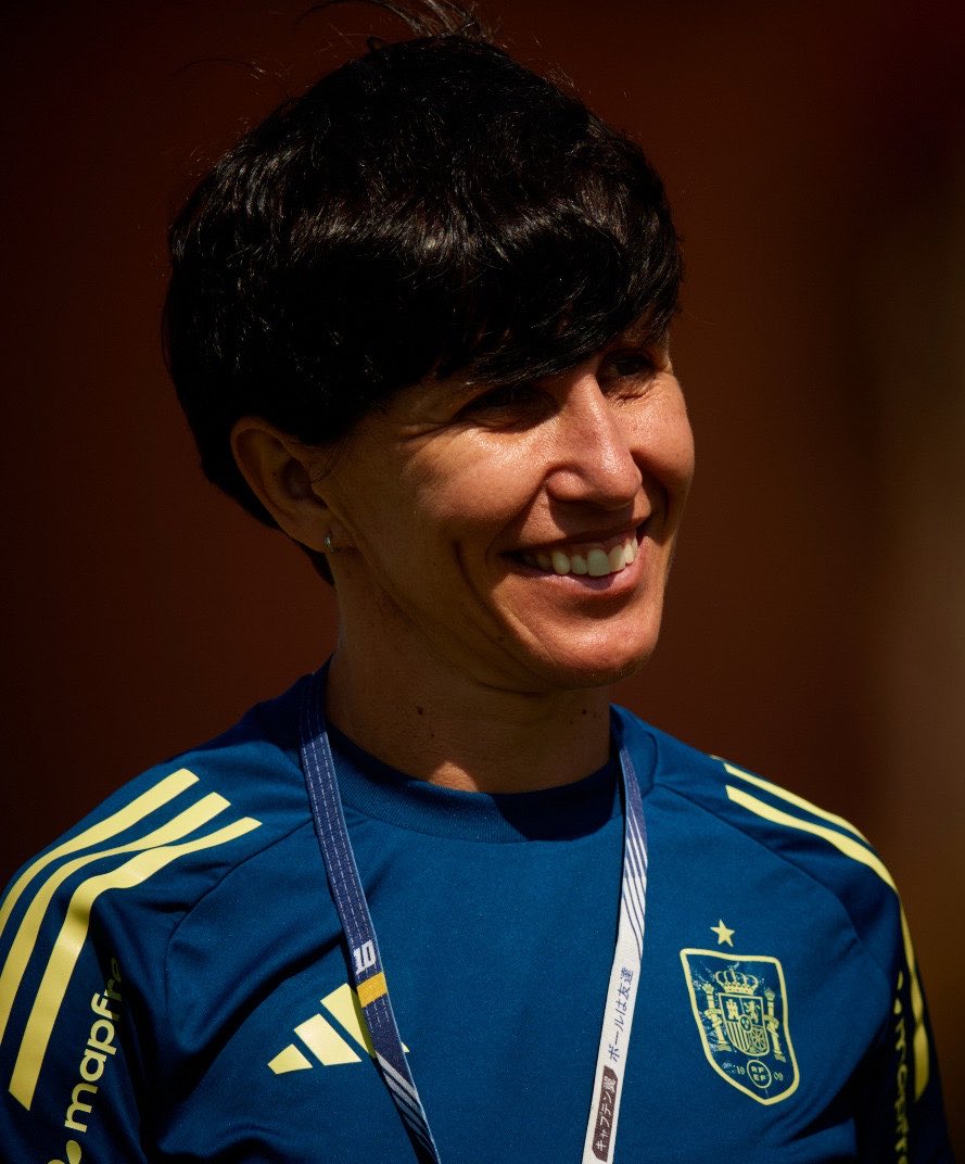 SEFutbolFem's tweet photo. 𝗠𝗮𝗻̃𝗮𝗻𝗮 𝗰𝗼𝗺𝗶𝗲𝗻𝘇𝗮 𝗻𝘂𝗲𝘀𝘁𝗿𝗼 𝗰𝗮𝗺𝗶𝗻𝗼 𝗮 𝗕𝗿𝗮𝘀𝗶𝗹.

⏰ 𝟭𝟭:𝟯𝟬 𝗵𝗼𝗿𝗮𝘀 | Lista de la @SEFutbolFem. 

⏰ 𝟭𝟮:𝟯𝟬 𝗵𝗼𝗿𝗮𝘀 | Rueda de prensa de Sonia Bermúdez.

#JugarLucharYGanar https://t.co/cLFxHb2Cq5