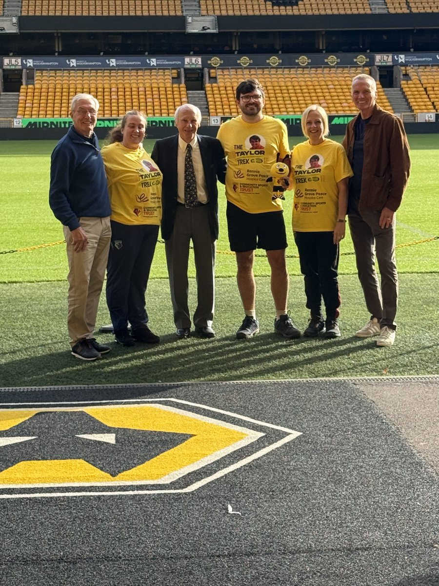 wwfcfoundation's tweet photo. 🤝 We were delighted to welcome staff from @WFCTrust this morning as they continued the Taylor Trek, in memory of former manager Graham.

Our honorary patron John Richards, former midfielder Geoff Thomas and Graham's best man Alan Morgan all came to share their memories. 💛 https://t.co/STGCuXyLxx