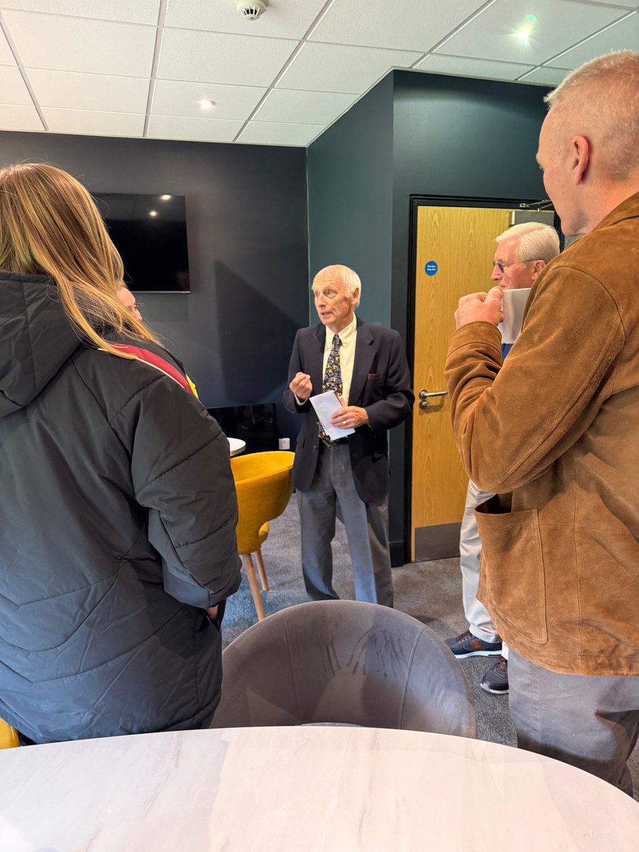wwfcfoundation's tweet photo. 🤝 We were delighted to welcome staff from @WFCTrust this morning as they continued the Taylor Trek, in memory of former manager Graham.

Our honorary patron John Richards, former midfielder Geoff Thomas and Graham's best man Alan Morgan all came to share their memories. 💛 https://t.co/STGCuXyLxx