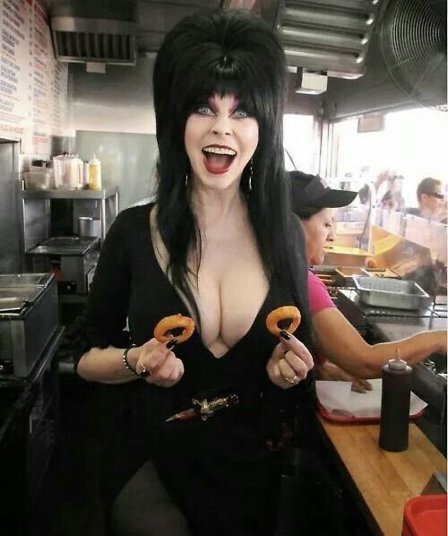 spookyxxboobs's tweet photo. the vibe i bring to the function https://t.co/2I1xJZIDNz