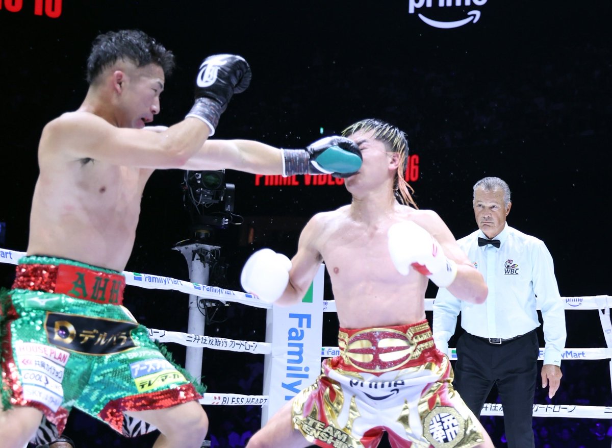 GlobalboxingNTW's tweet photo. DROPPED IN ROUND 7. STILL CHAMPION. 🥊👑

Takuma Inoue @takumainoue_122 rose from Tenshin Nasukawa’s knockdown to retain his WBC bantamweight title by unanimous decision: 116–111, 116–111, 114–113.

📸: Sumio Yamada

Respect to both fighters. How did you score it?
#GBN #Boxing https://t.co/YtCrckdgvv