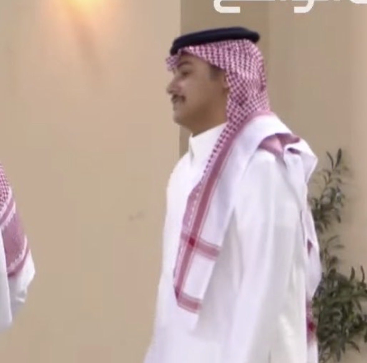 lay_5ll's tweet photo. طلع فيه بدل فاقد لزياد 
#رحلة_المليون68 #زياد_الحربي https://t.co/7XEN4bKbPG