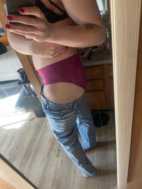 MistressBervqu's tweet photo. What’s ur favorite pantie ??? 
Would u like to have me as ur mistress #wedgie https://t.co/2MU45miiDt
