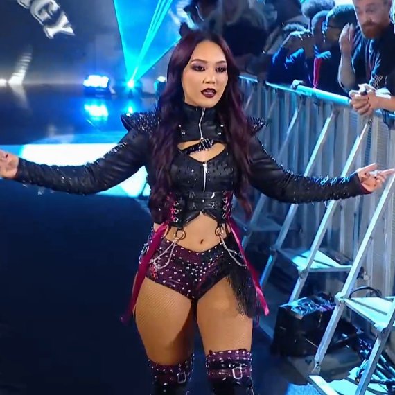 tr1xsgl4mour's tweet photo. *THE* FUTURE MS. MITB ⭐️ https://t.co/4hQJJVk585