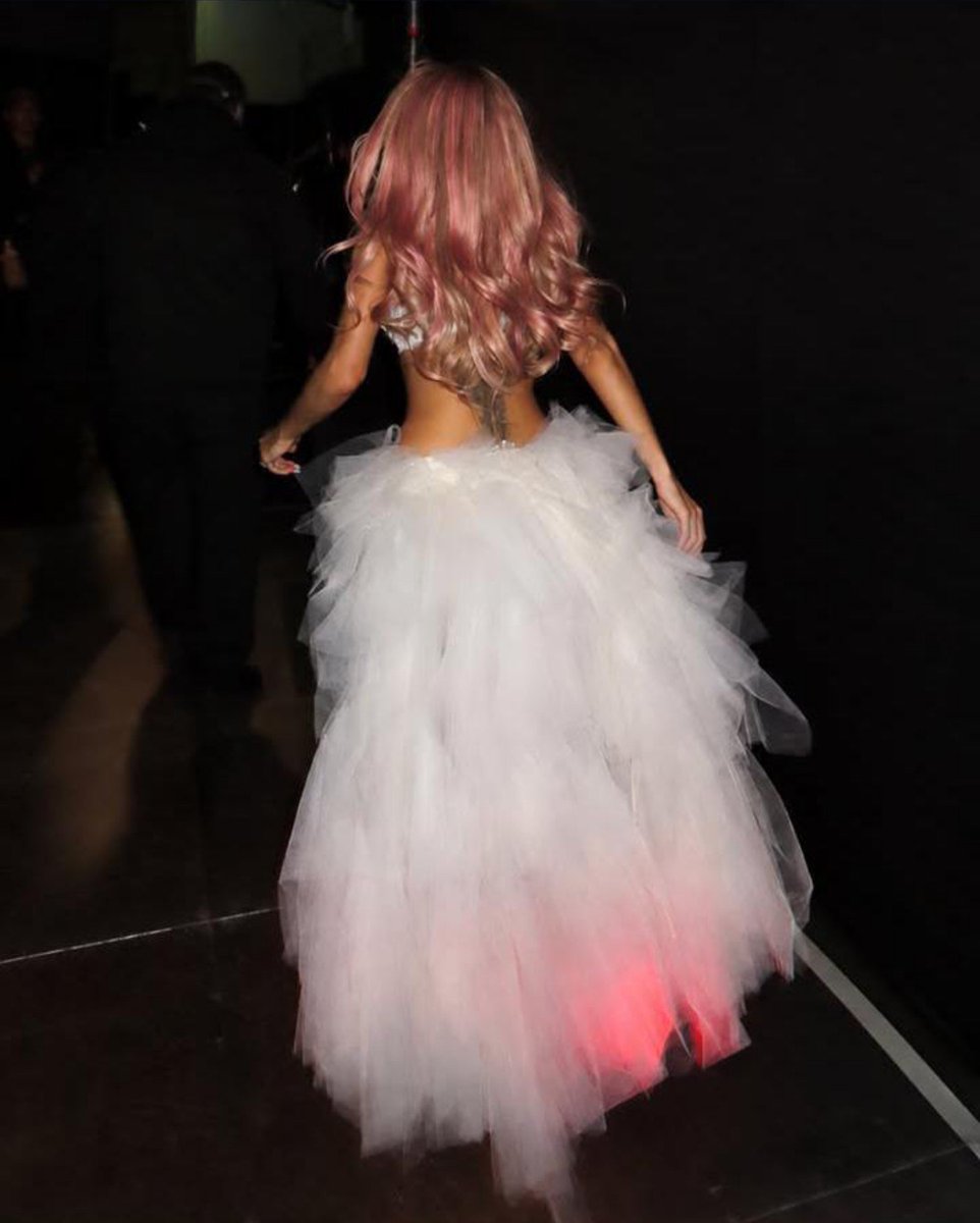 tttstoesselglow's tweet photo. es tini o barbie? https://t.co/W9tLdWQxIU