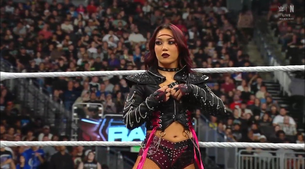 NOTURSTAN's tweet photo. OUR ST⭐️RGIRL DAYS BEFORE BECOMING MISS MONEY IN THE BANK
#WWERAW https://t.co/j6Dpvwh6Bu
