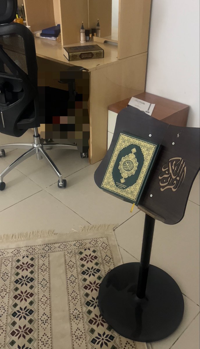 Sa1eh_22's tweet photo. من أجمل الهدايا التي وصلتني من شخص عزيز: مصحف.
صرت أحرص أن أقرأ منه في صلاة القيام؛ عشان يُكتب لمن أهداني إياه أجر.

تذكير | صلاة الوتر 🤍
قال ﷺ: «إن الله وتر يحب الوتر، فأوتروا، يا أهل القرآن». https://t.co/BAEFCWsLqe