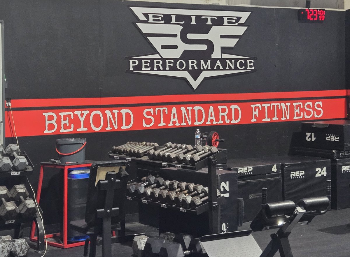 HarperPerkins_2's tweet photo. π₯ Back to work tonight.
Putting in extra reps and continuing to build strength, consistency, and confidence in the circle. Every workout is an opportunity to get better.
Thanks @BSF_Elite
#ClassOf2030 #Softball #Pitcher https://t.co/Gi4HQrP7KX
