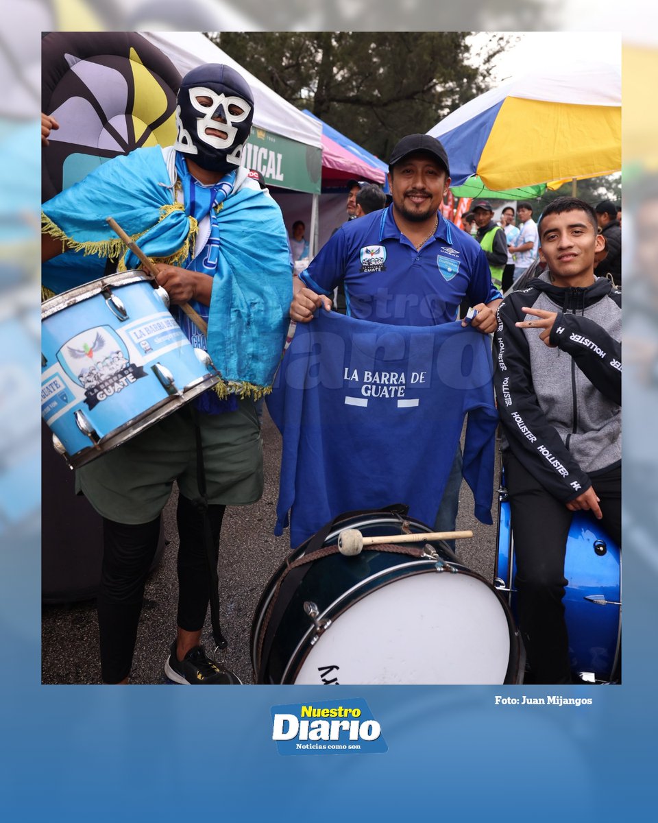 NuestroDiario's tweet photo. APOYAN A LA BICOLOR ���🇬🇹🏟

Los fanáticos guatemaltecos llegan a El Trébol para ver el juego de la Sele ante El Salvador.

📸Juan Mijangos | #DeportesND https://t.co/urP8XGJ9nO