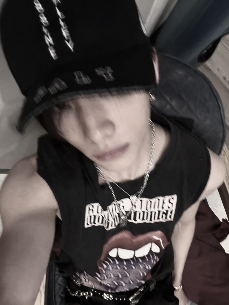bhynmisty's tweet photo. please never stop doing this hj https://t.co/IcGAbjSC7V