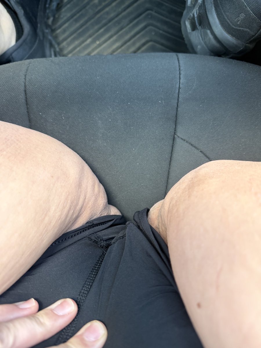 SinfulWife69's tweet photo. Sitting in the parking lot at the grocery store waiting to have a helping hand play with my pussy. https://t.co/KnAnPeCGUn