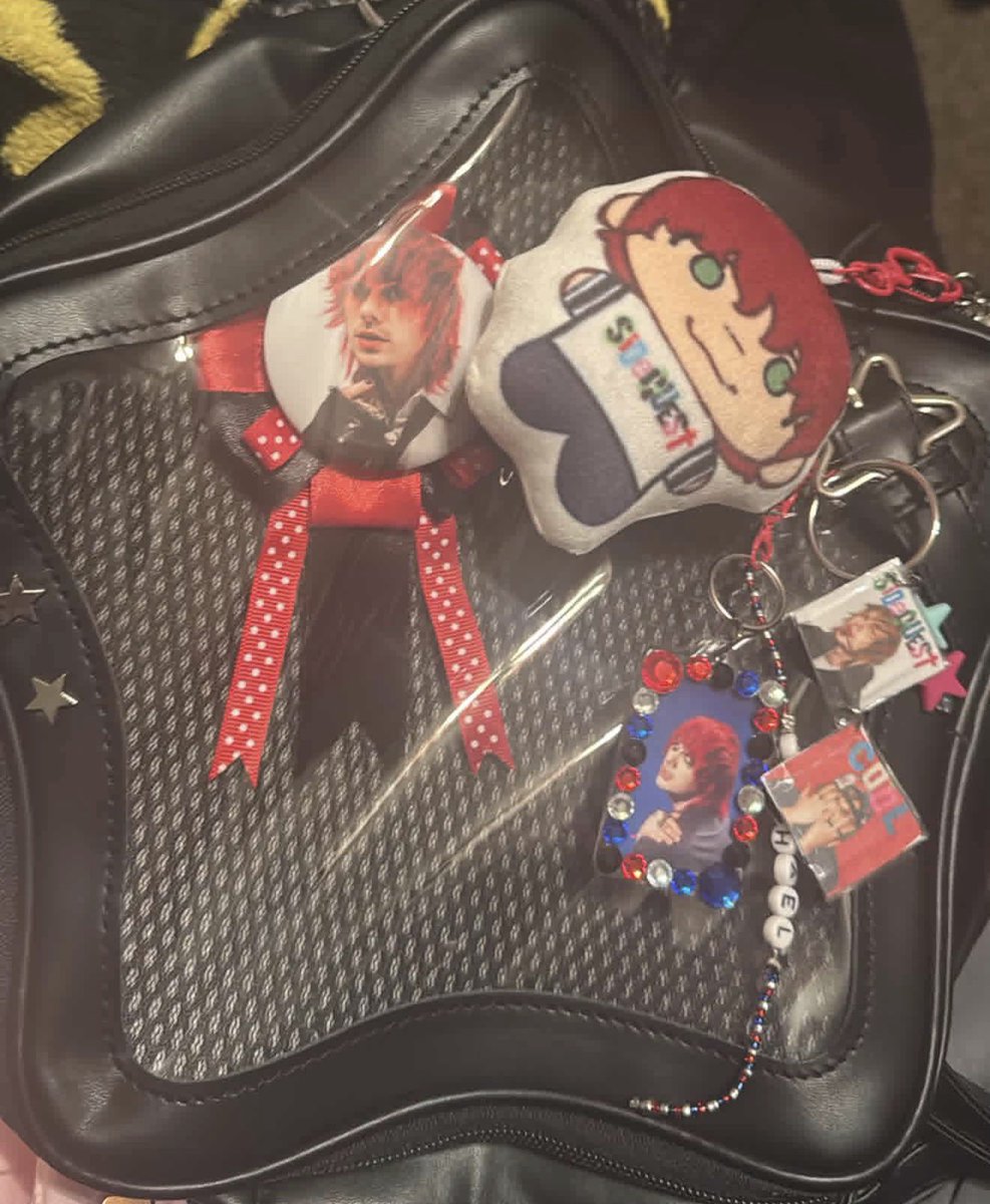 V00D00D0LLED's tweet photo. michael clifford ita bag wip if anyone's curious https://t.co/MKYlpLaqLl