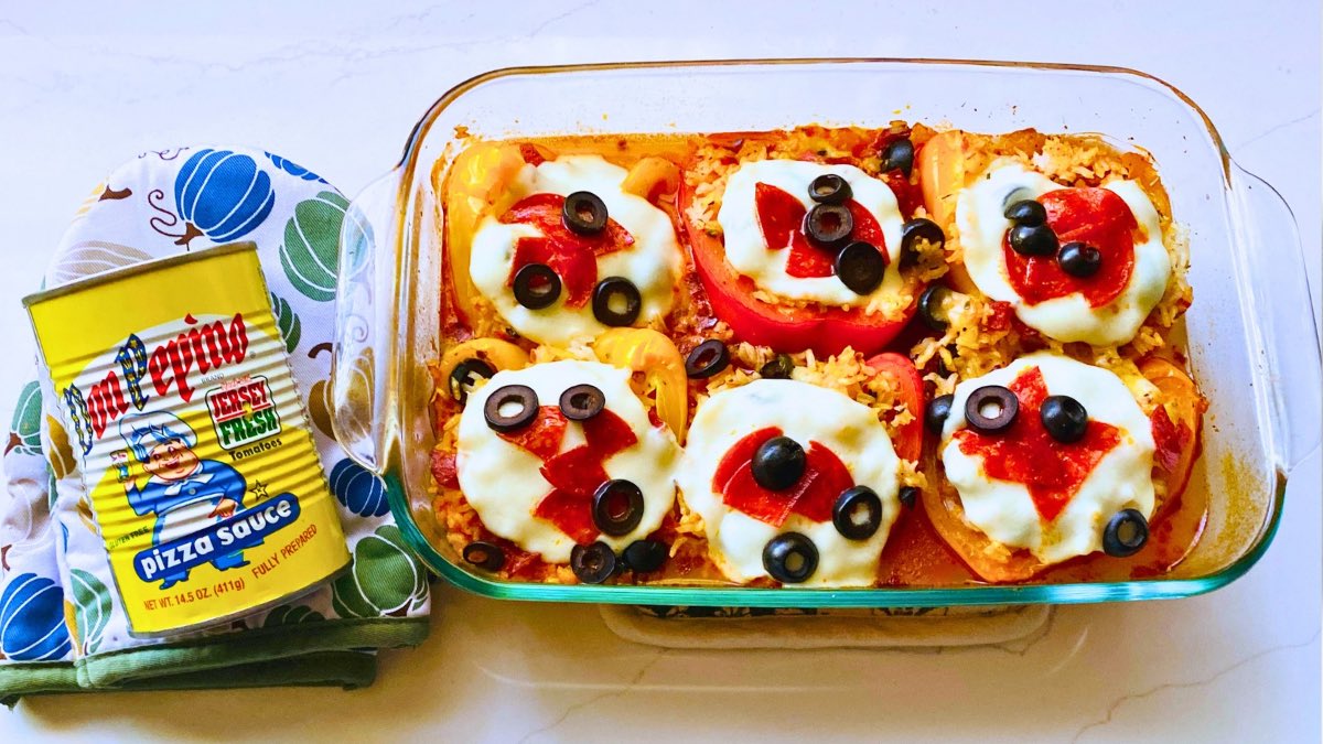 DearCreatives's tweet photo. Easy Pizza Stuffed Pepper w/ #DonPepino pizza sauce: https://t.co/mR3wgcbqlA (link in bio) Find Don Pepino sauces at https://t.co/MuJ6HTLGOe through their store locator locator, and on Amazon #TheSauceBehindTheSlice #MadeWithDonPepino #DonPepinoRecipeChallenge #dinnerideas #food https://t.co/6NHghaCL76