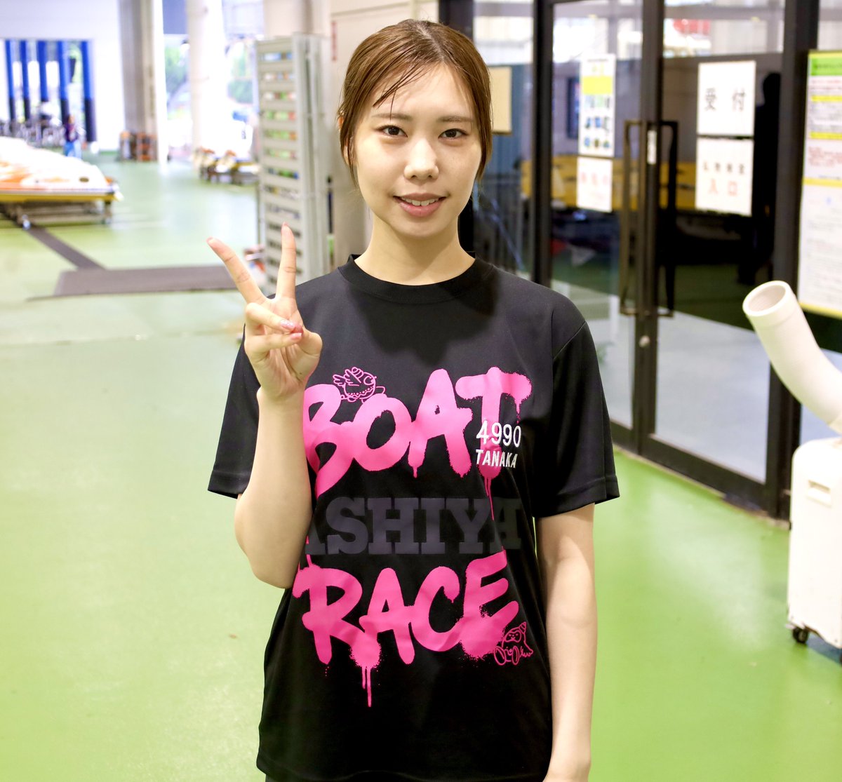 BoatraceAshiya's tweet photo. 🧡💙🧡💙

📸：今節配布した芦屋のTシャツを着る選手👚

#松田真実 選手❣️
#中北涼 選手❣️
#田中博子 選手❣️
#武井莉里佳 選手❣️

第2Rに武井選手が、第3Rに田中選手が、
第4Rに松田選手と中北選手が登場📣
ぜひご注目ください♪ 

#ボートレース芦屋
#オールレディース

🧡💙🧡💙 https://t.co/yk5mf5Stzd