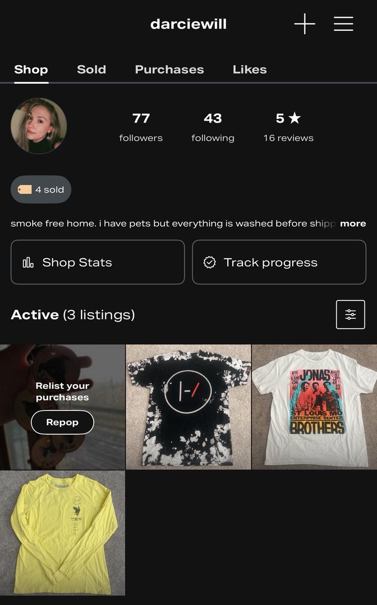 FLASHM0UNTAlN's tweet photo. i lost my source of income so i am listing some things on depop, pilots merch included, please consider reposting even if you don’t plan on buying anything 🤍 https://t.co/vM6qt9C6GU https://t.co/mfLgVUM5B1